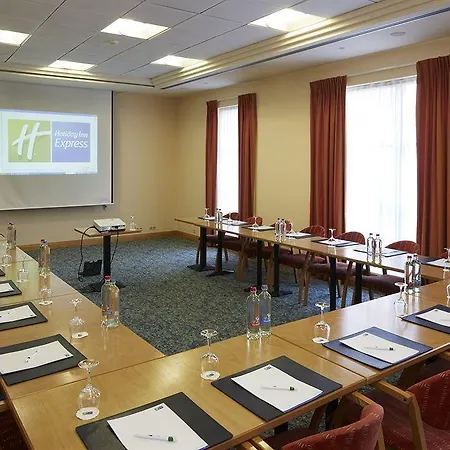 Express By Ihg Hotel 3*