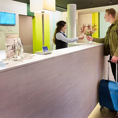 Express By Ihg 3*