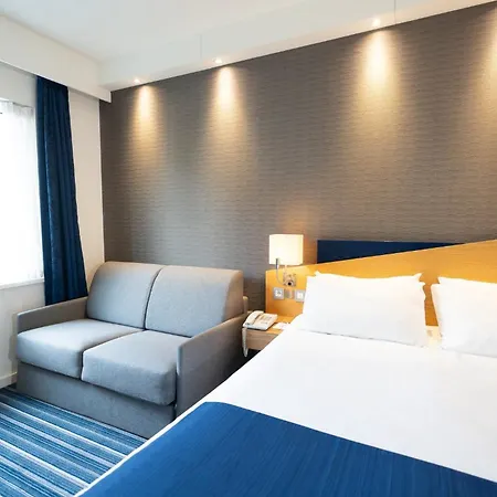 Express By Ihg Hotel