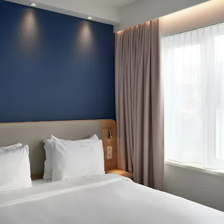 Express By Ihg 3* Άσσελτ